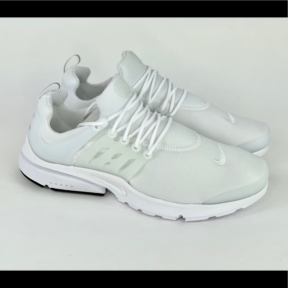 Nike Air Presto Essential Running Shoe - Picture 4 of 8